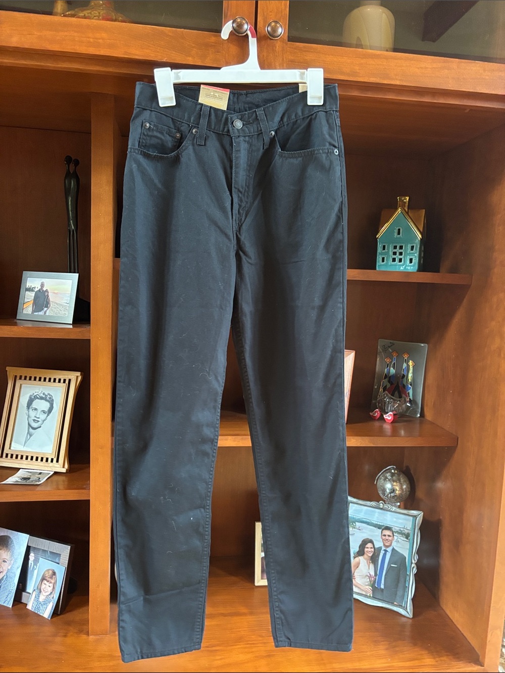 NWT Levi’s High-Waisted Mom Jeans Black 28 x 30